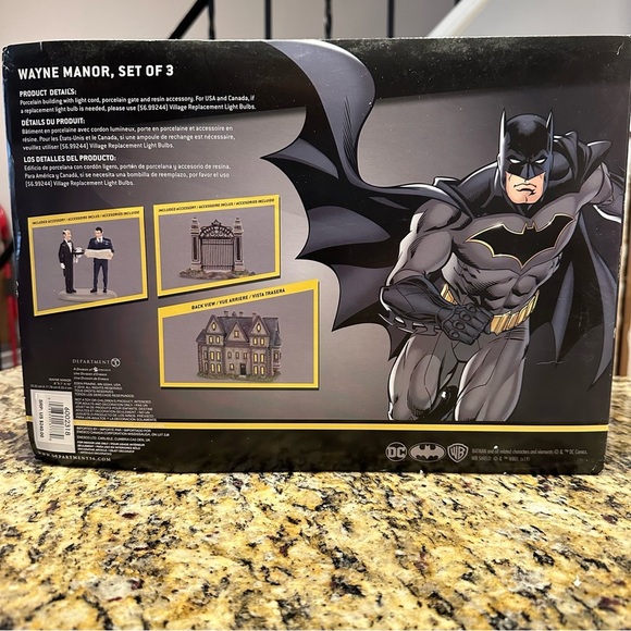 DC Comics Village Batman‎ Wayne Manor Bruce and Alfred Department 56 - Picture 2 of 13